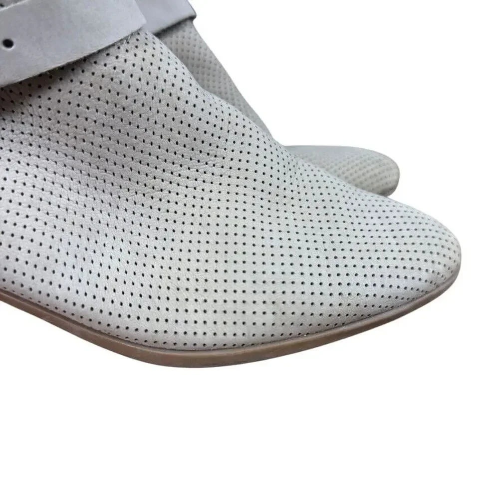 Clarks Boylan Dawn Perforated Nubuck Leather Ankle Boots Booties Shoes sz 7.5